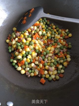 肉末豌豆玉米的做法步骤：4