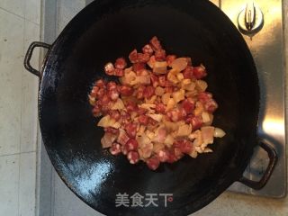 香肠咸肉菜饭的做法步骤：1