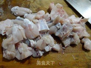 雷笋烧牛蛙的做法步骤：4