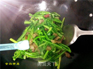 腊肉炒芥菜心的做法步骤：8
