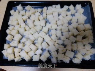 自制面包糠的做法步骤：3