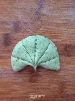 翡翠荷叶饼的做法步骤：15