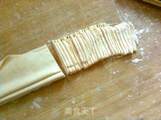手擀面的做法步骤：4