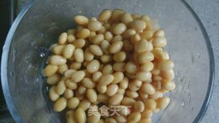 黄豆猪蹄汤的做法步骤：3