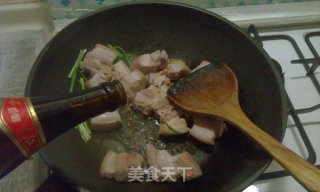 蓝莓焖五花肉的做法步骤：5