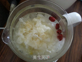 银耳鹌鹑蛋的做法步骤：4
