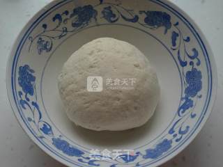 韭菜盒子----初春食韭正当时（附盒子花边的详细包法）的做法步骤：3