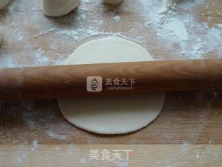 韭菜盒子----初春食韭正当时（附盒子花边的详细包法）的做法步骤：15
