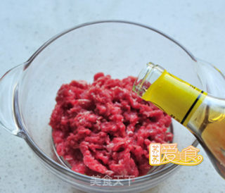 怎样做令人垂涎三尺的山东名吃【烫面千层牛肉饼】的做法步骤：4