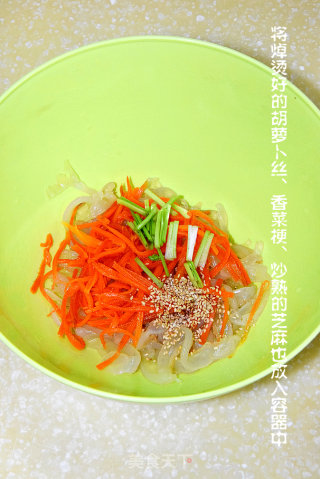 麻香海蜇丝的做法步骤：4