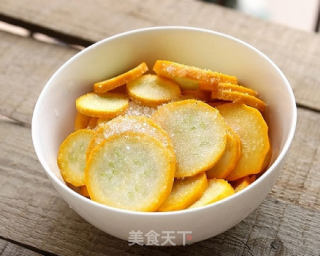 拌香蕉西葫芦的做法步骤：4