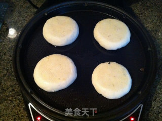 荠菜鸡蛋豆渣馅饼的做法步骤：13