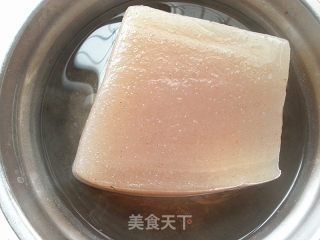 酱烧魔芋豆腐的做法步骤：1