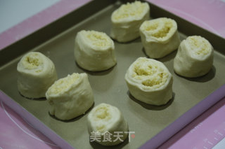 椰蓉面包卷（烤箱烤面包卷的方法）的做法步骤：10