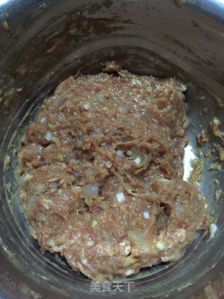 虾仁猪肉馅馄饨的做法步骤：1