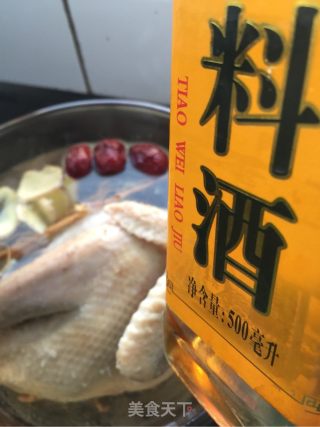 石参鸡汤米线的做法步骤：4