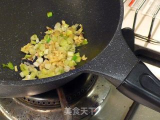 酱烧鲑鱼 《纸包鱼片 5》的做法步骤：2