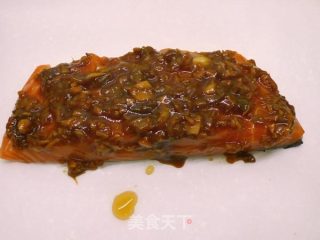 酱烧鲑鱼 《纸包鱼片 5》的做法步骤：4