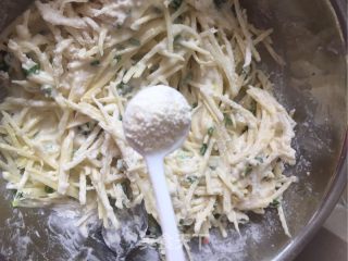 土豆饼的做法步骤：5