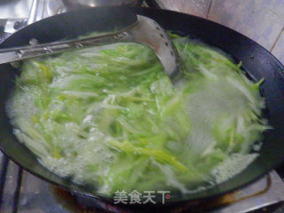 凉拌土豆粉芹菜的做法步骤：4