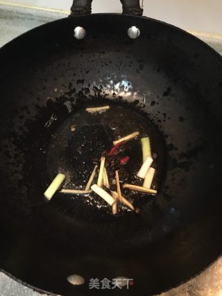 红烧带鱼的做法步骤：4