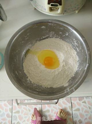 双色水饺的做法步骤：4
