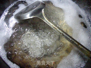 雪菜笋尖炒目鱼蛋的做法步骤：4