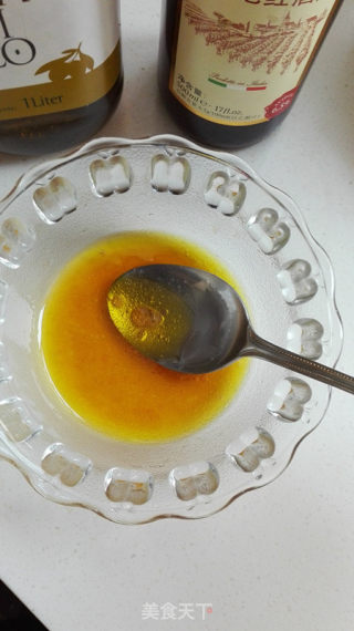 油醋汁拌茼蒿的做法步骤：6