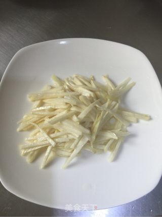 茭白炒鳝丝的做法步骤：4