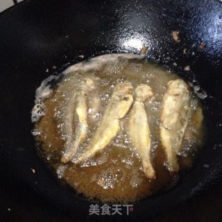 酱焖小黄鱼的做法步骤：4