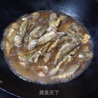 酱焖小黄鱼的做法步骤：7