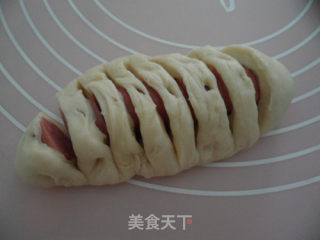 野葱香肠面包的做法步骤：9