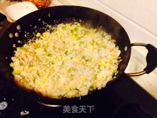 马苏里拉奶酪焗五彩菠萝饭的做法步骤：8
