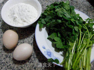 鸡蛋草籽饼的做法步骤：1