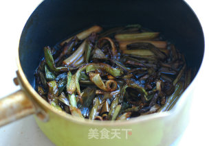 地方特色美食：上海本邦葱油面的做法步骤：3