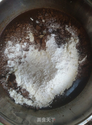巧克力栗子蛋糕的做法步骤：4