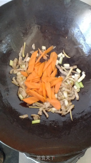 香菇肉丝炒面的做法步骤：3