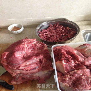 阿伊穆牙签牛肉  湖南特产的做法步骤：1