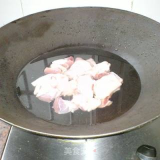 猪手焖黄豆的做法步骤：1