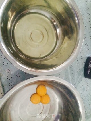 巧克力戚风蛋糕的做法步骤：2