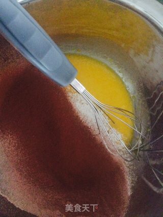 巧克力戚风蛋糕的做法步骤：5