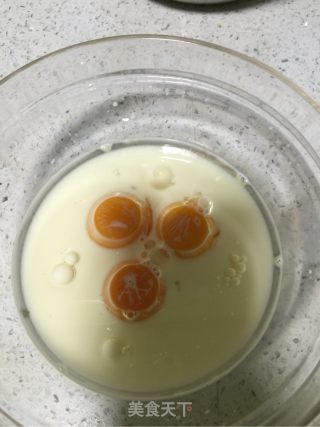 奶油草莓蛋糕的做法步骤：2
