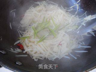 东北家常菜——酸辣土豆丝的做法步骤：7