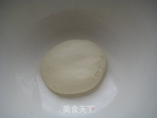 韭菜盒子的做法步骤：1