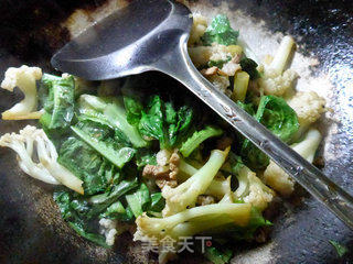 肉丝莴笋叶炒花菜的做法步骤：9
