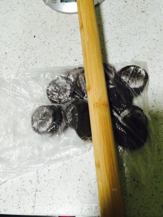 草莓芝士慕斯的做法步骤：2