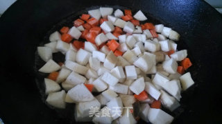 杏鲍菇鸡丁的做法步骤：2