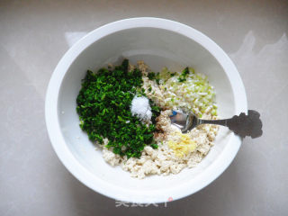 煎荠菜豆腐饼的做法步骤：5