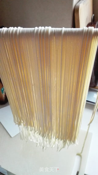 炸酱面的做法步骤：3