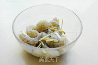 春天的小清新范儿：翡翠虾仁的做法步骤：2